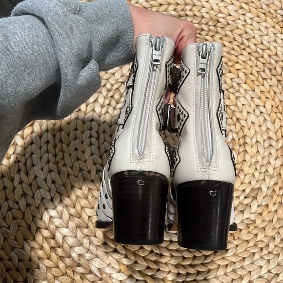 Coach Pheobe bootie in color chalk. Women’s size 6 - Picture 5 of 8